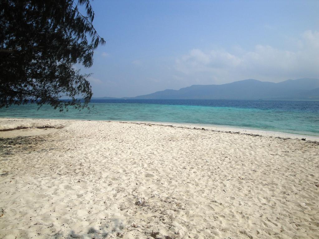 Menjangan Resort Karimunjawa Værelse billede