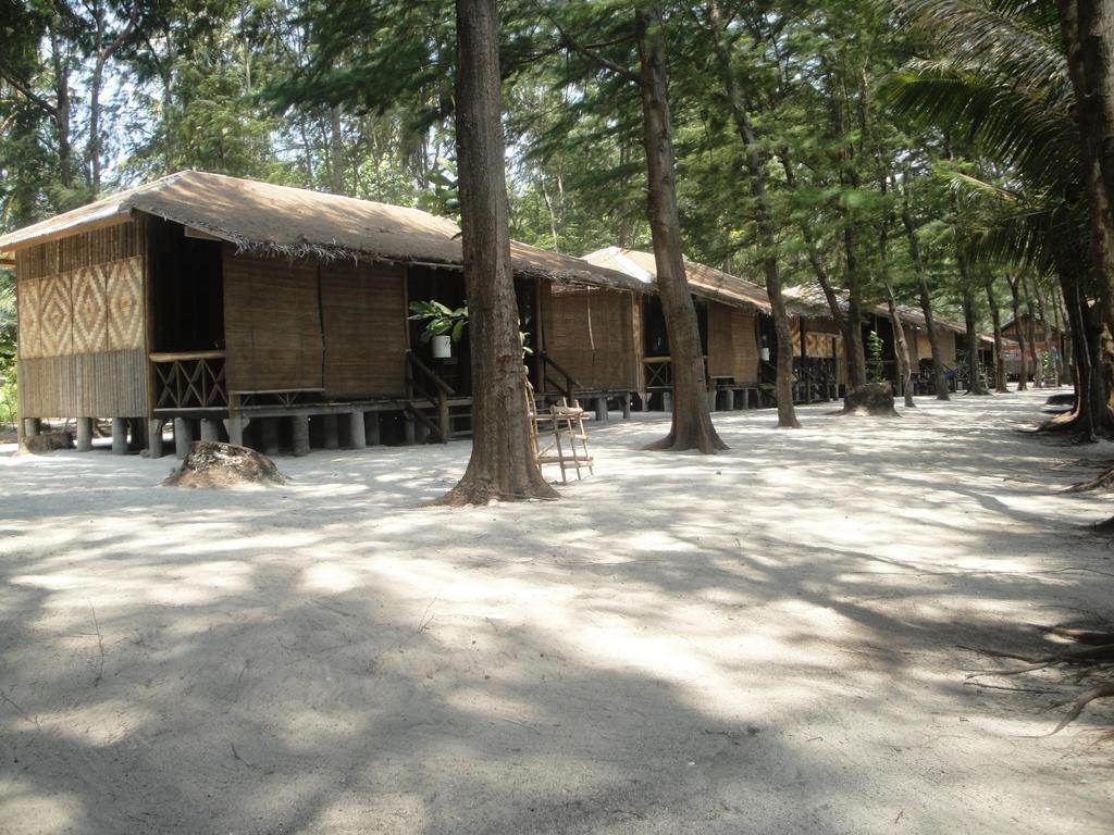 Menjangan Resort Karimunjawa Værelse billede